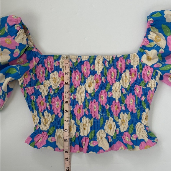 Altar'd State Multicolor Floral Puff Sleeve Smocked Crop Top Medium - Picture 12 of 13